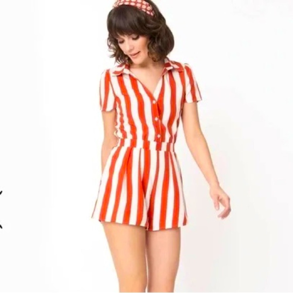 Unique Vintage Retro Style Rust & Ivory Stripe
Romper